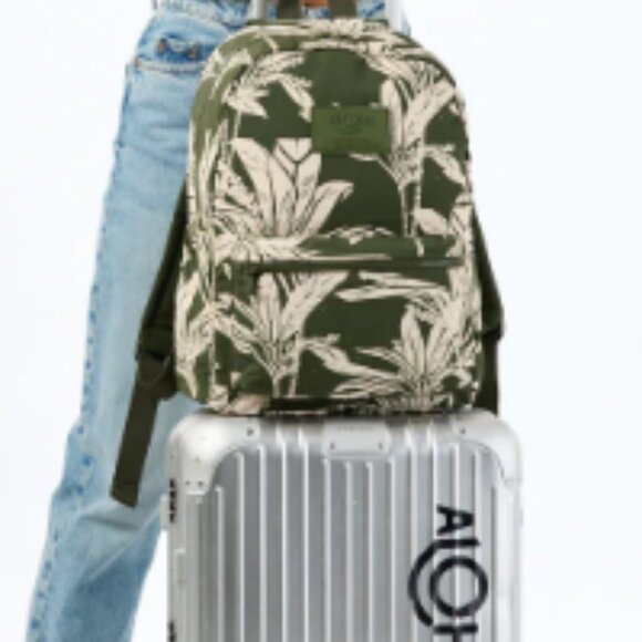 Keep It Light Backpack Ti Leaf  NWT - Picture 5 of 8